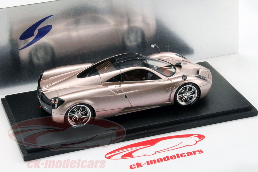 Spark 1:43 Pagani Huayra Année 2012 bleu S3561 modèle voiture