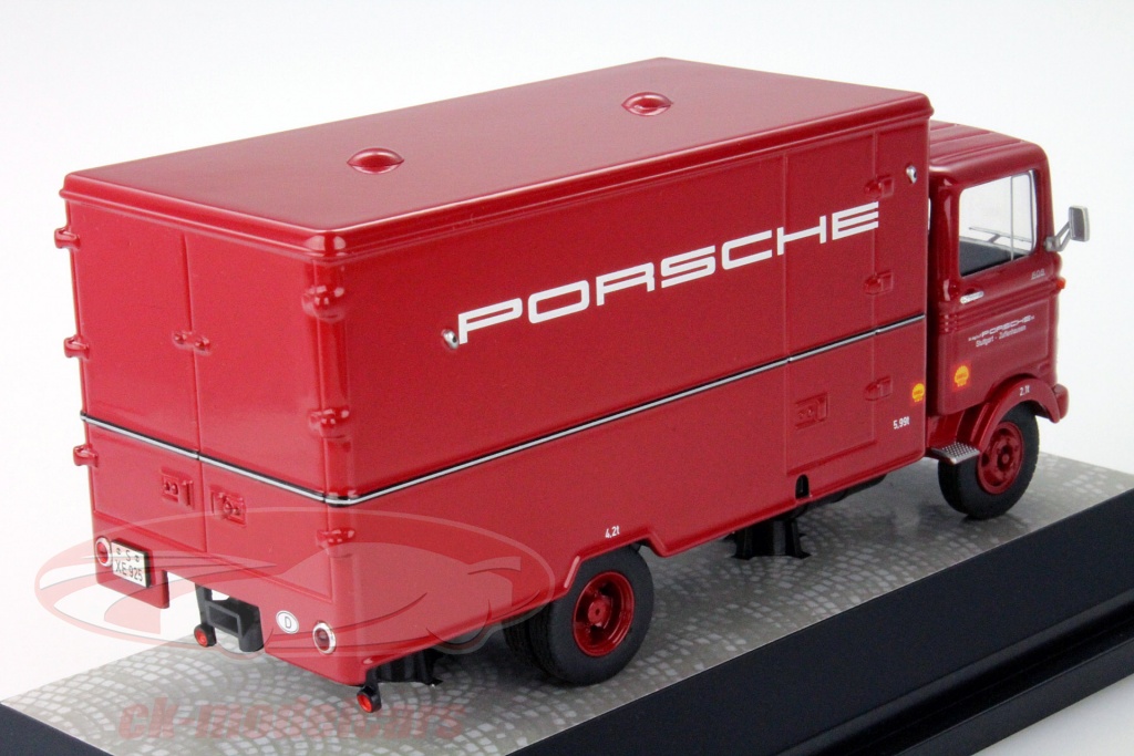Premium ClassiXXs 1/43 – Fourgon Mercedes LP608 1970 Couleur Jägermeister (Réf. 12501)