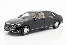 automodelli Mercedes-Maybach S-Klasse 2019 1:18 Almost Real