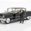 Don Corleone for the showcase: Cadillac with driver in 1:18