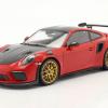 The second generation of the 911 991 in the version GT3 RS is offered by Minichamps in various colors. So everyone will find something to their taste with the limited special models
