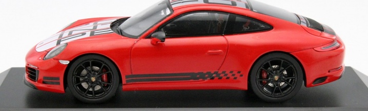 Spark und Porsche huldigen dem 911 im Kundensport