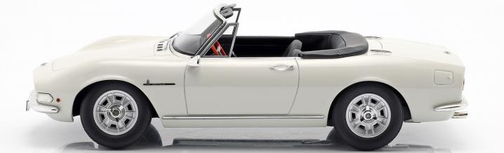 Frühling im Dezember: Modellautos des Fiat Dino Spyder 