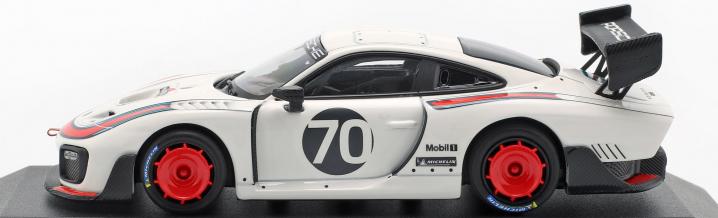 The new edition of the legendary Porsche 935. After more than 40 years, the look of the "Moby Dick" returns