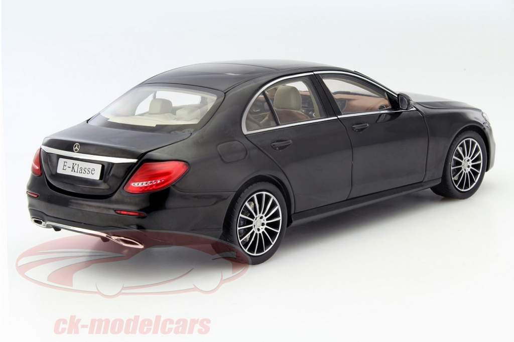 Neue Mercedes-Benz E-Klasse jetzt als Modell in 1:18