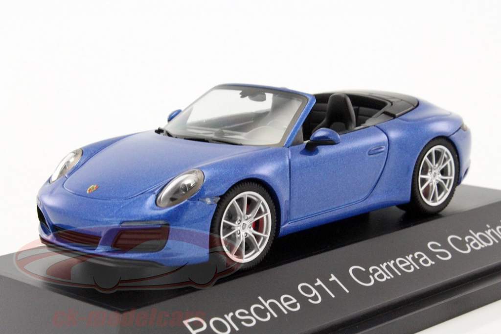 Entry into the theme Porsche: Herpa and the 911 in 1:43