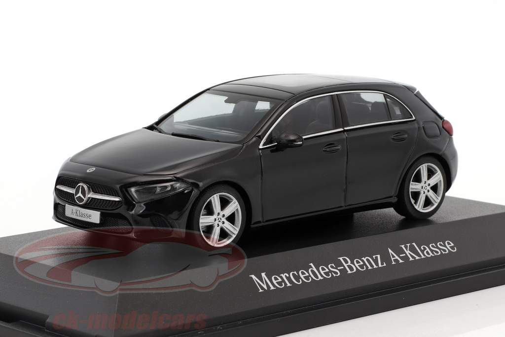 Mercedes-Benz Modellauto NEUE A-Klasse W177 Progressive Line schwarz 1:43 Orig