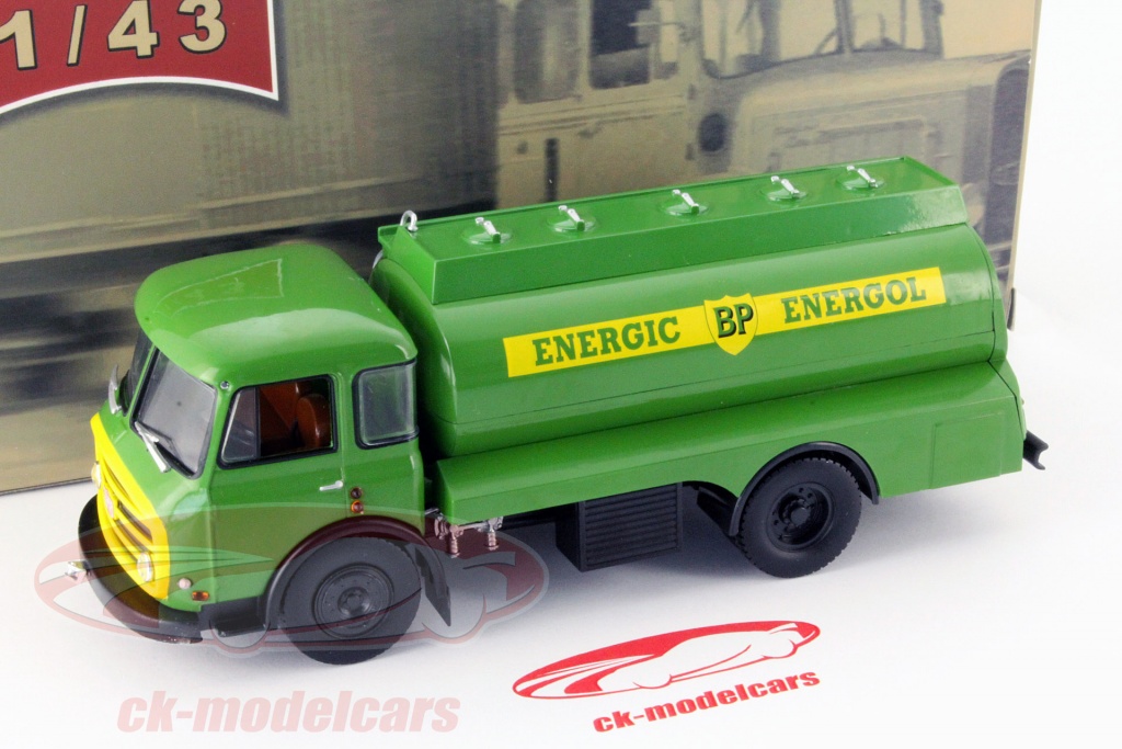 LES VÉHICULES DU Garage Moderne N°16 LIVRAISONS BP ENERGOL Somua