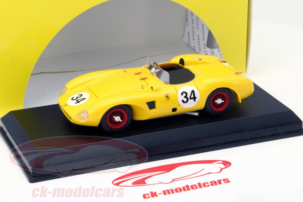 FERRARI 625 LM Red - Le Mans 1956 - Trintignant / Gendebien