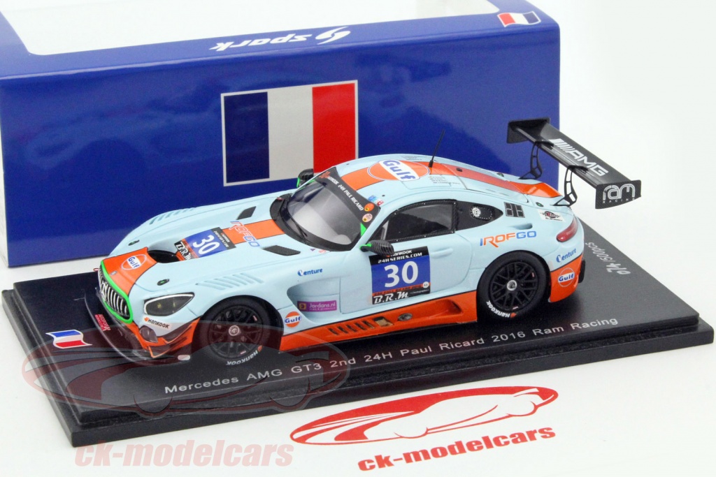 Spark VS Ixo - Match au 1/43 de la Porsche 911 GT3-R vainqueur des 24