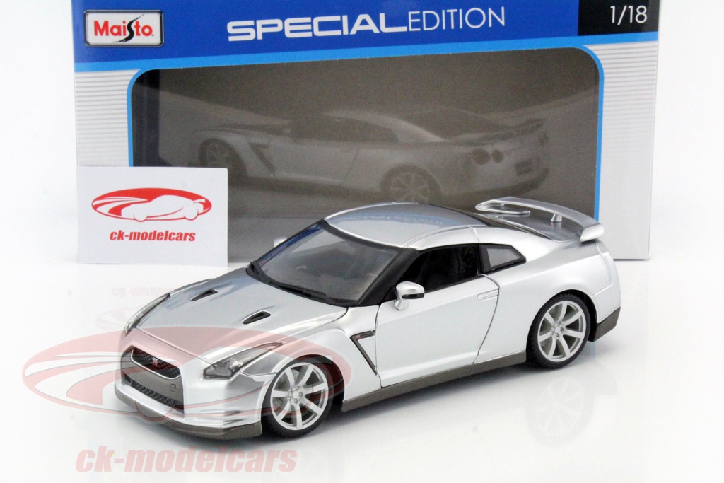 Maisto 1:18 Nissan GT-R (R35) année de construction 2009 argent ...