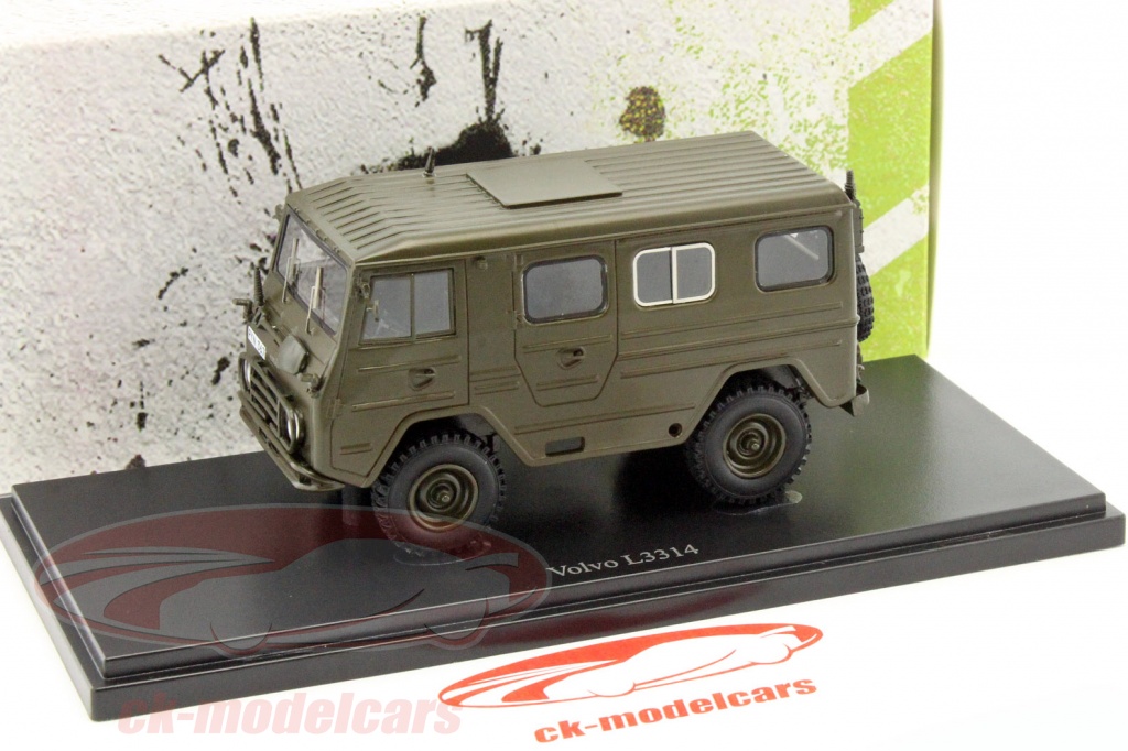AUTOCULT-MODELS - Tracteur VOLVO BM T814 TD 60 version 4 roues modèle en rési