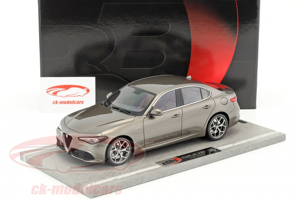 BBR (1/18) アルファロメオ Giulia Veloce
