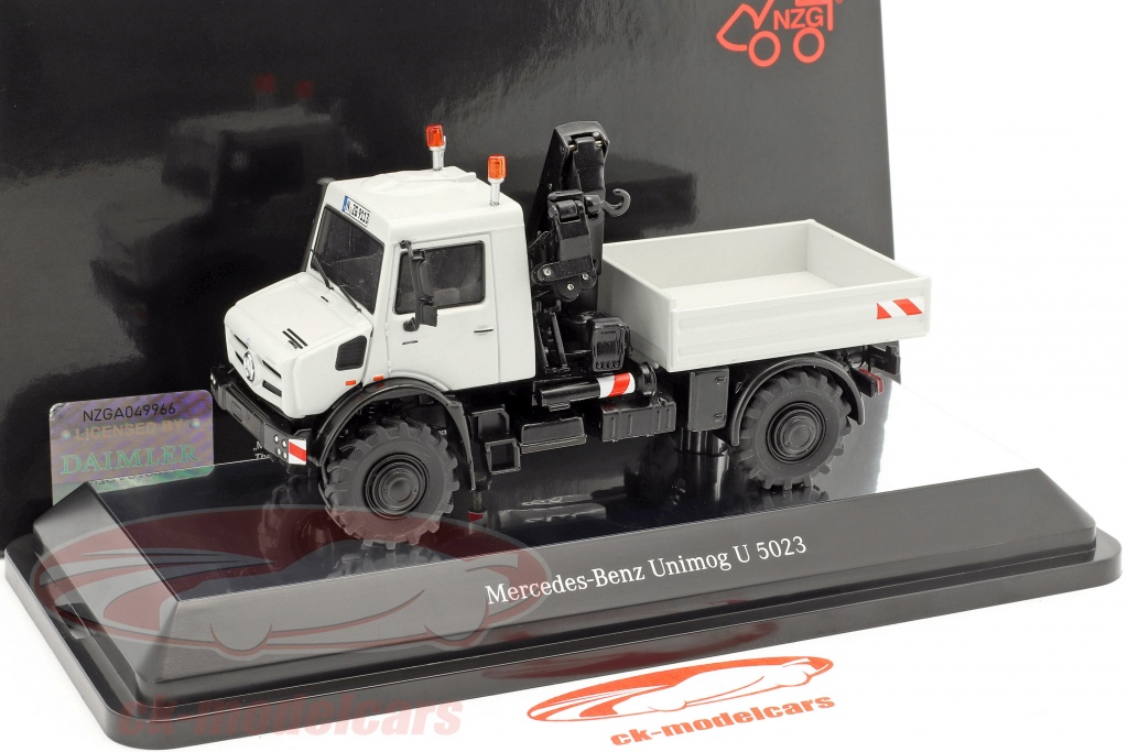 NZG, MERCEDES UNIMOG U5000 orange plateau bâché, échelle 1/50, NZG9111/65