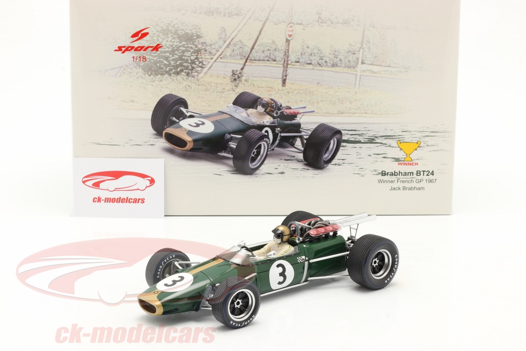 FIGURINE 1/18 JACK BRABHAM DRIVING COOPER 1959