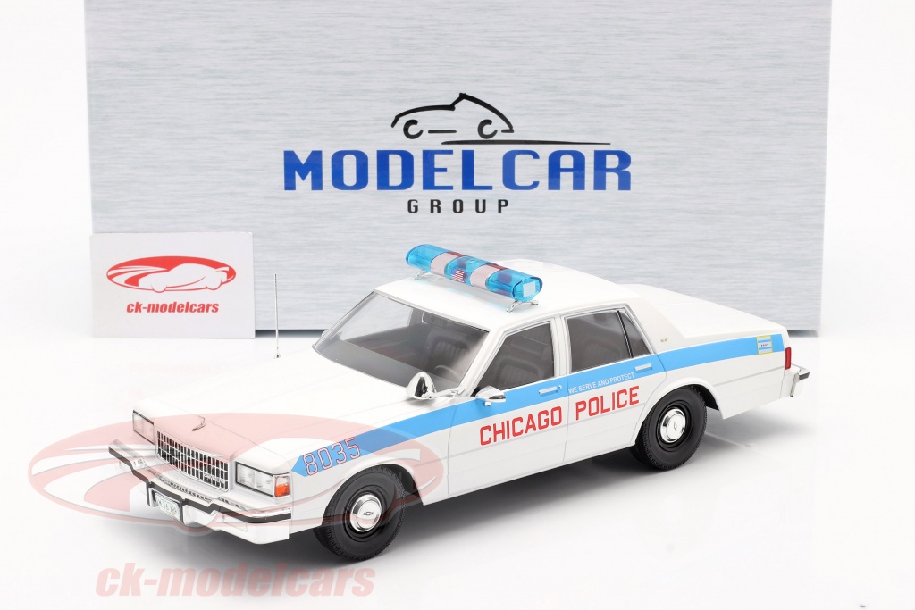 CHEVROLET CAPRICE CHICAGO POLICE CAR 1/18 UT 21020 voiture miniature