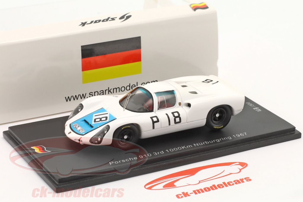 PORSCHE: A 1:18 scale Exoto Porsche 910 #18 Elford / Neerpasch PORSCHE: A 1:18 scale Exoto Porsche 910 #18 Elford / Neerpasch
