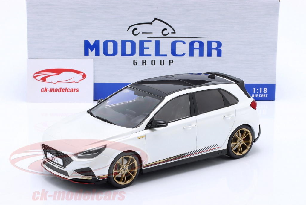 Hyundai i30 N de 2021 bleu clair 1/18 de Model Car Group MCG18503