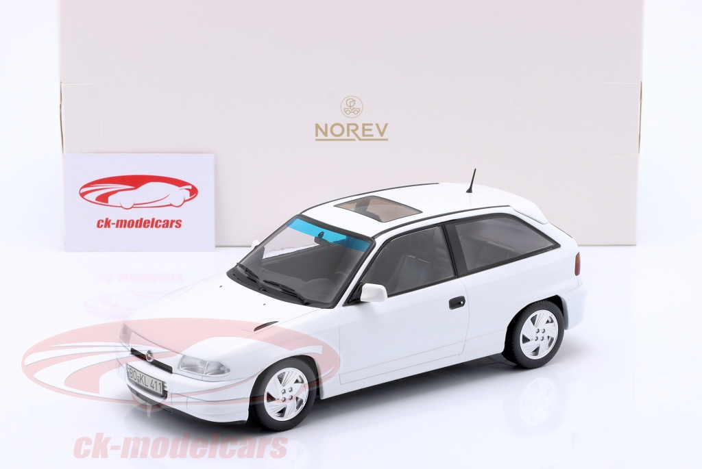 NOREV 1:18 Vauxhall Opel Astra Mk3 GSI 1991 - Modello Auto Diecast Bianco Scala 1/18 (183673)